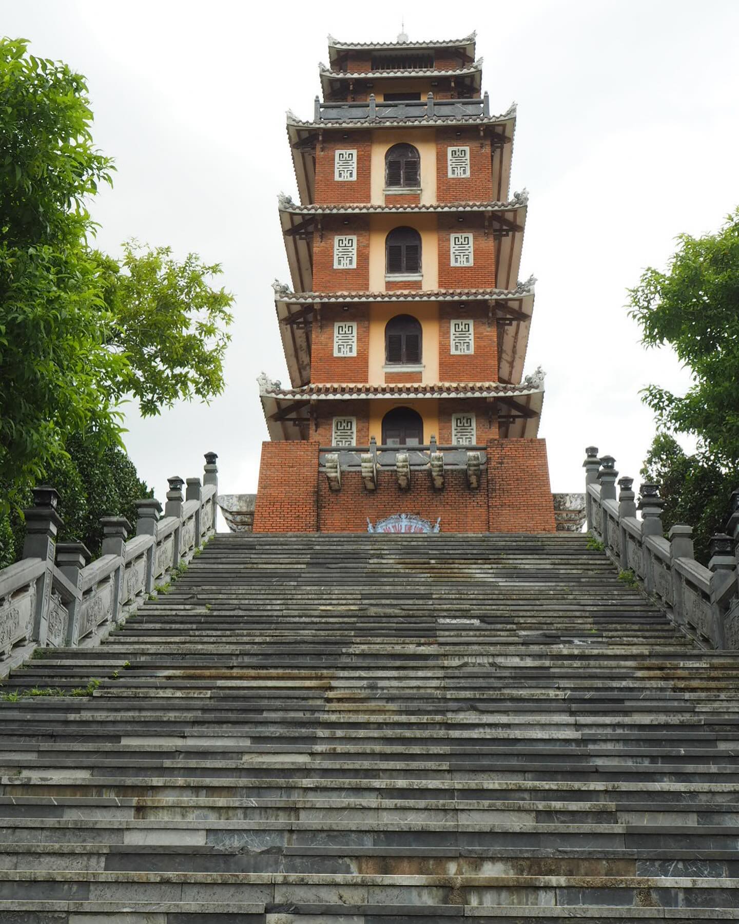 Bảo tháp Khe Sanh