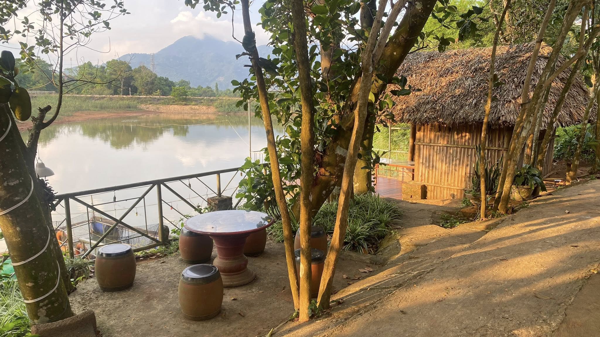 Nhà hàng Đồng Quê 2