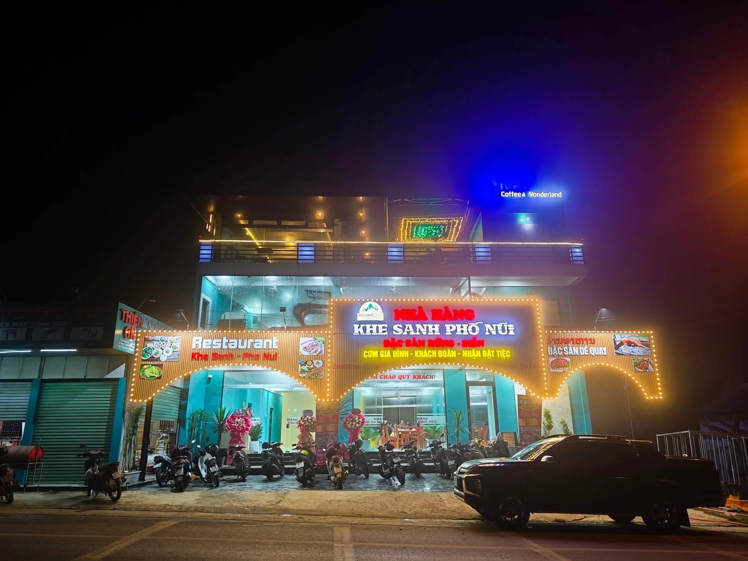 Nhà hàng Khe Sanh phố núi